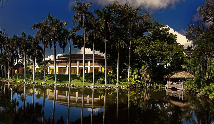 wedding venue near lake side